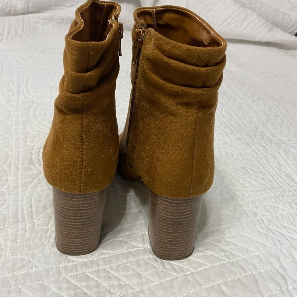 Charlotte Russe Tan Suede Peep-Toe Booties light Brown Size 9